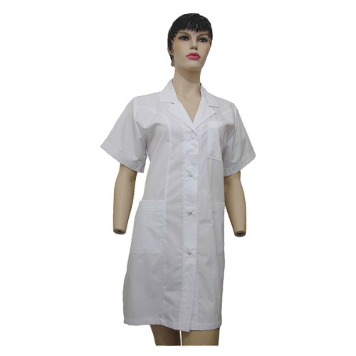 Bata senhora abertura frontal c/botão ou mola, meia manga, macho traseiro c/cinto, um bolso superior e dois inferiores.